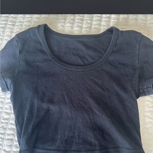 Black Scoop Neck Short Sleeve Top